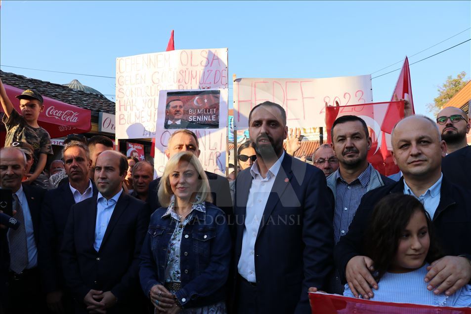 Shkup, organizohet "Mitingu i solidarizimit me Turqinë"