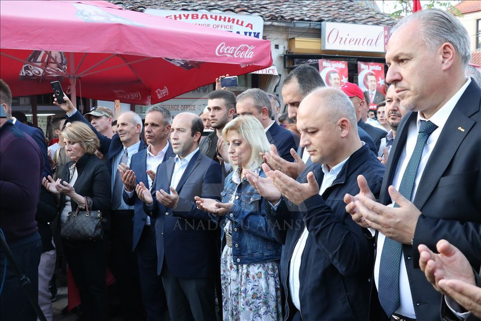 Shkup, organizohet "Mitingu i solidarizimit me Turqinë"