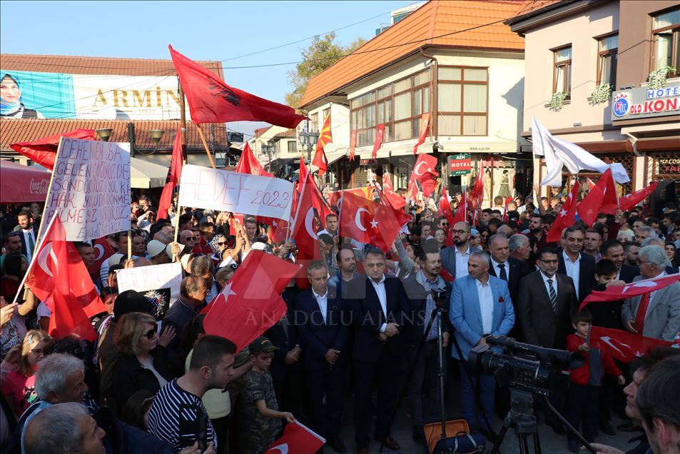 Shkup, organizohet "Mitingu i solidarizimit me Turqinë"