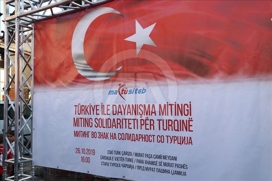 Shkup, organizohet "Mitingu i solidarizimit me Turqinë"