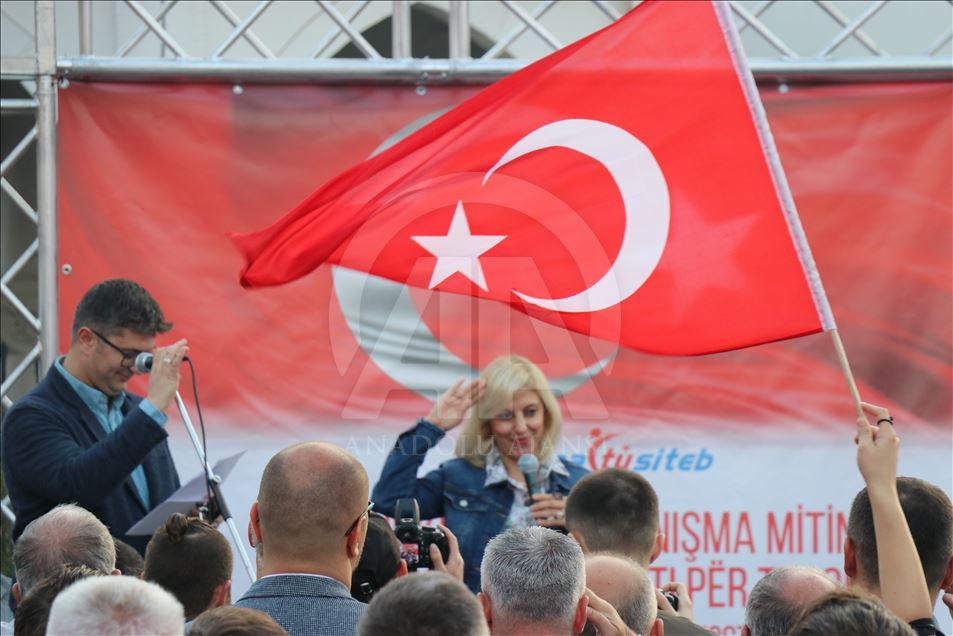 Shkup, organizohet "Mitingu i solidarizimit me Turqinë"