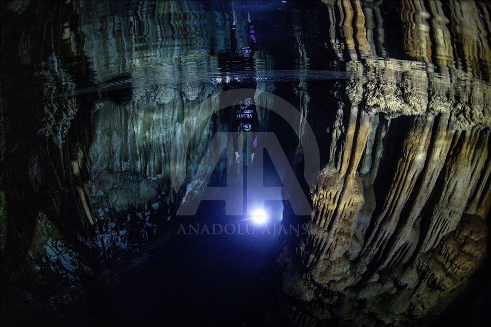 Sahika Ercumen u pećini na jugu Turske oborila svjetski rekord u slobodnom ronjenju 