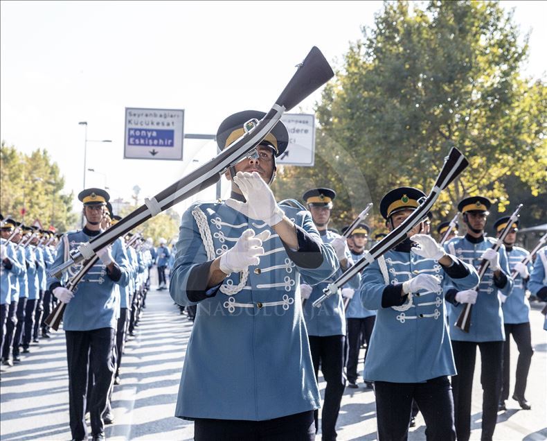 Başkentte 29 Ekim kortej yürüyüşü yapıldı