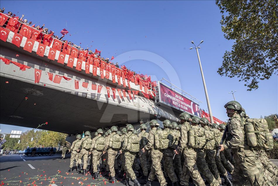 Başkentte 29 Ekim kortej yürüyüşü yapıldı