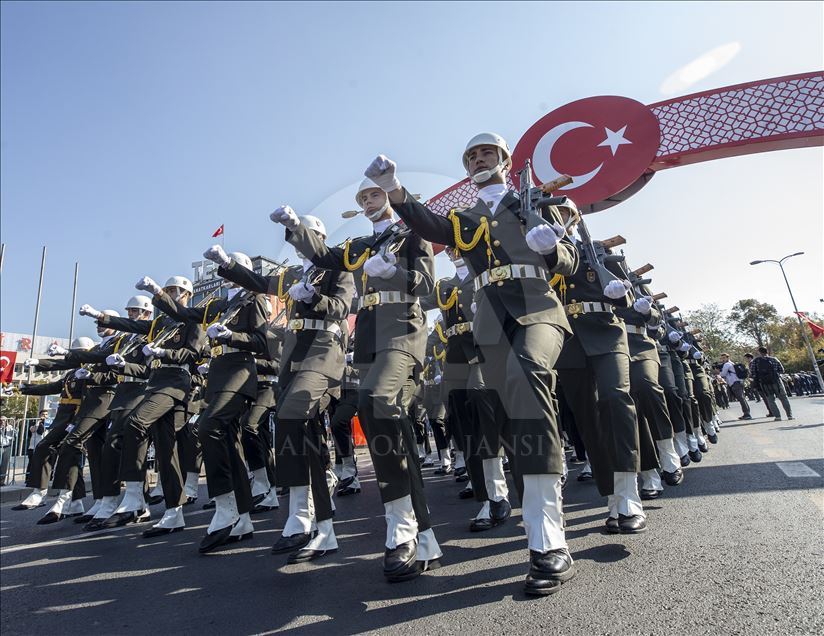 Başkentte 29 Ekim kortej yürüyüşü yapıldı