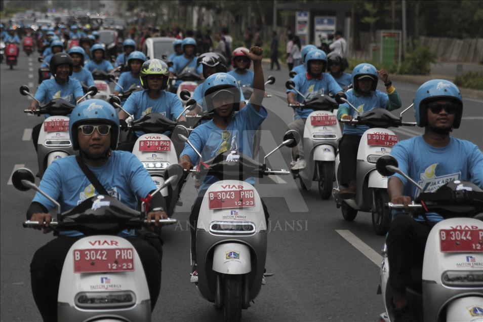 Parade kendaraan listrik di Jakarta 
