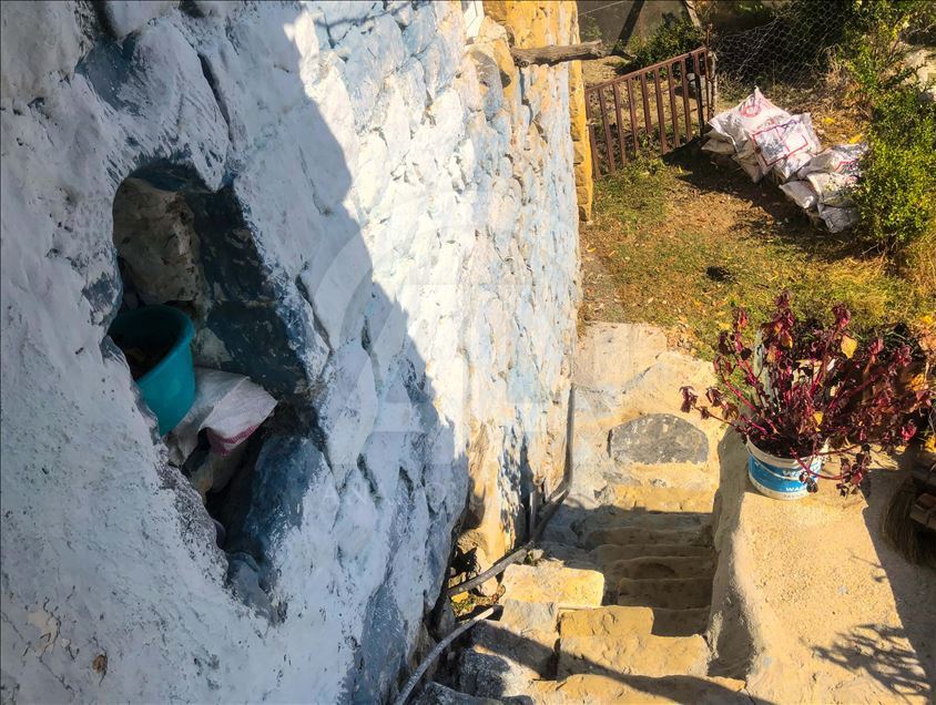 Anadolu köylerinin eski taş evleri