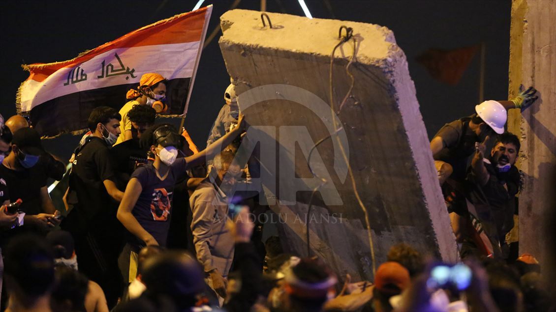 Irak'ta hükümet karşıtı gösteriler sürüyor