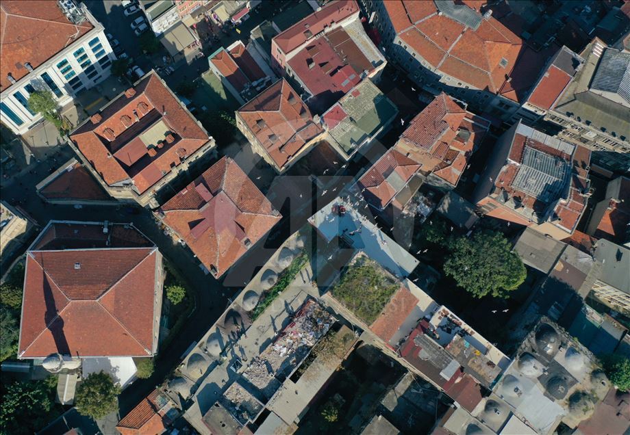 Maison abandonnée dans le quartier historique d’Istanbul... estination privilégiée des amoureux de la photographie 
