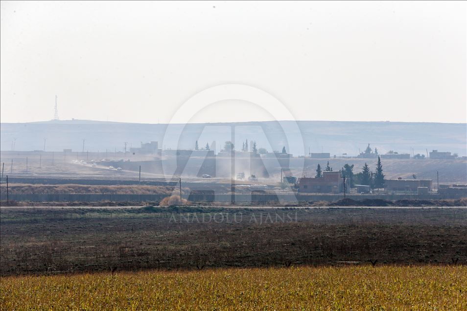 إنطلاق أول دورية برية مشتركة بين القوات التركية والروسية شرق الفرات في إطار جهود تأسيس "المنطقة الآمنة" في سوريا
