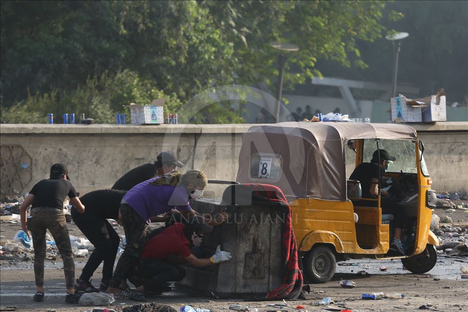 "Tuk tuk", mjetet simbol të protestave në Bagdad
