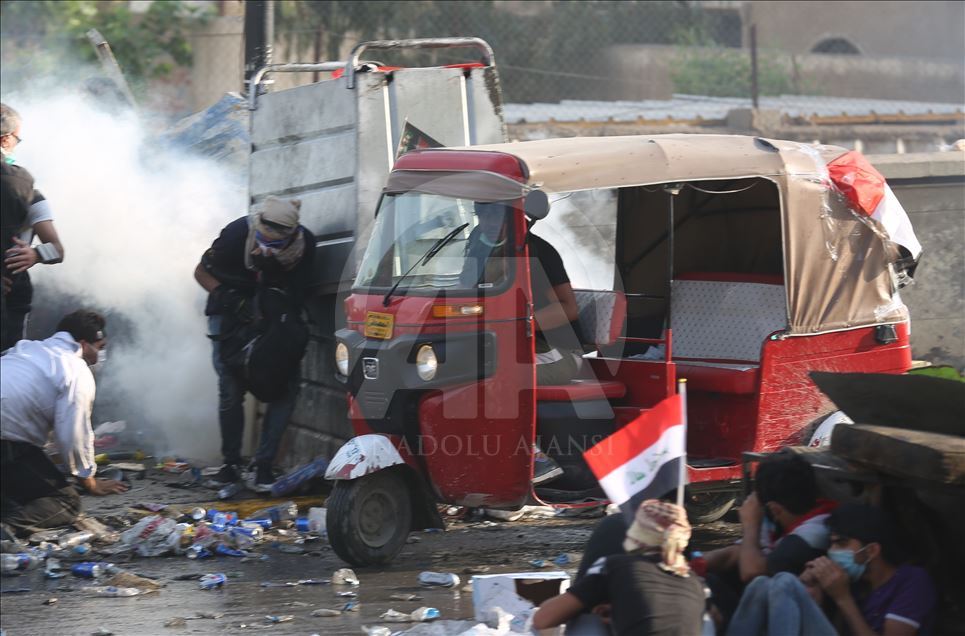 "Tuk tuk", mjetet simbol të protestave në Bagdad
