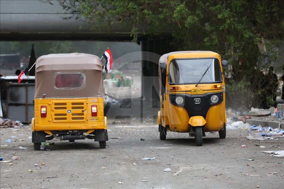 "Tuk tuk", mjetet simbol të protestave në Bagdad
