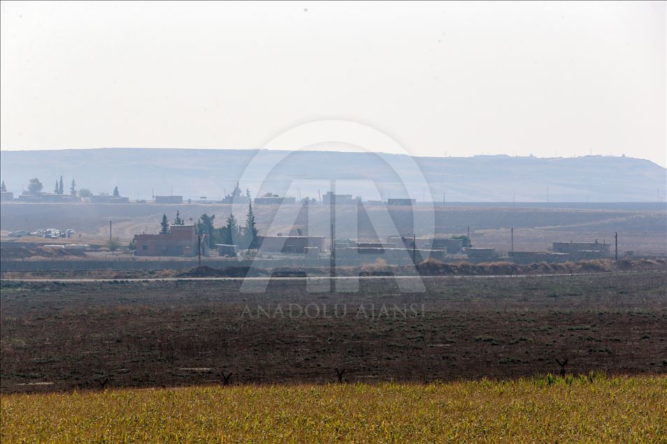 إنطلاق أول دورية برية مشتركة بين القوات التركية والروسية شرق الفرات في إطار جهود تأسيس "المنطقة الآمنة" في سوريا
