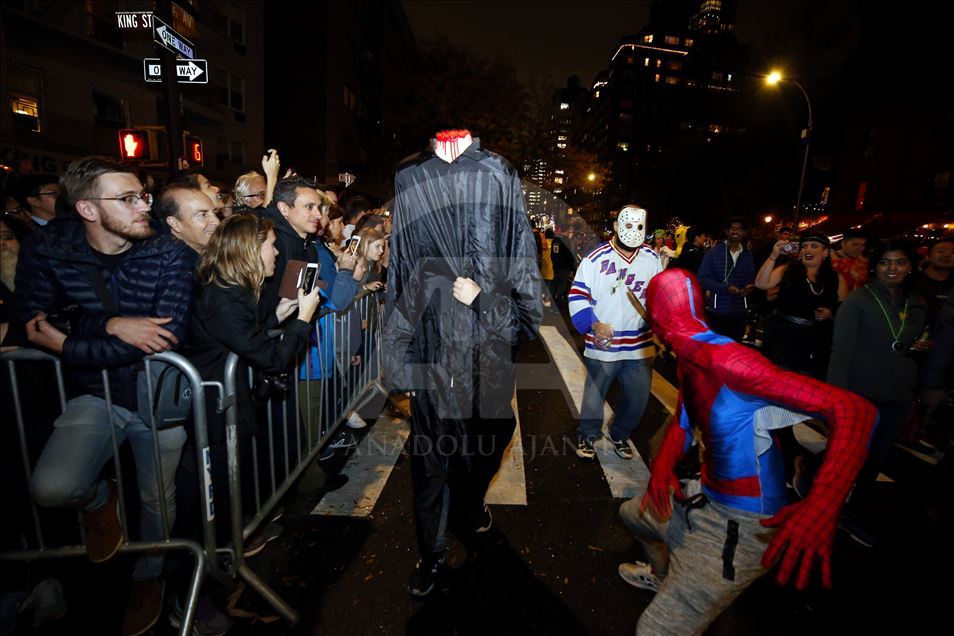 Noć vještica u New Yorku tradicionalno u znaku kostima iz poznatih horor filmova 