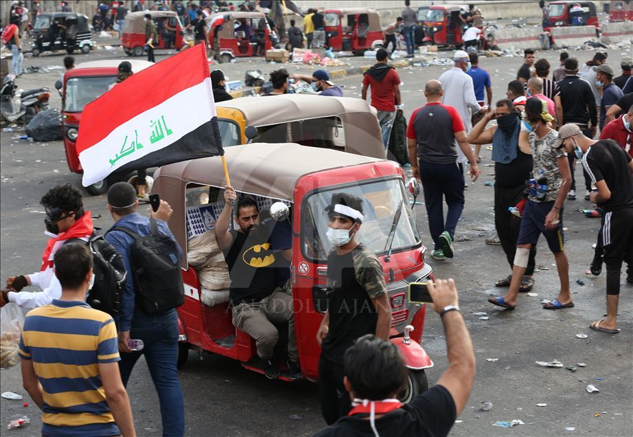 "Tuk tuk", mjetet simbol të protestave në Bagdad

