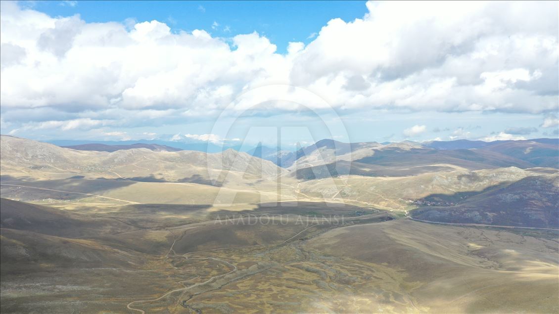 Lac du "paradis caché" turc : Destination pour les amoureux de la nature