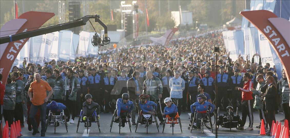 Las mejores imágenes de la única maratón intercontinental del mundo en Estambul