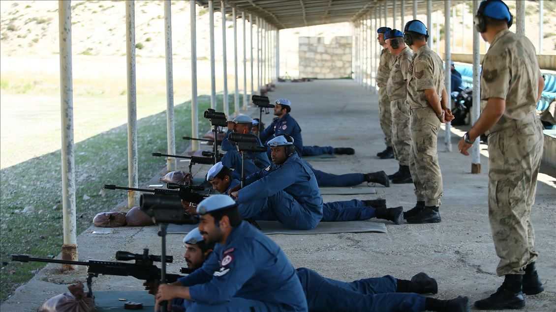 Katar polisi "Bora-12" ile hedefi 12'den vuruyor