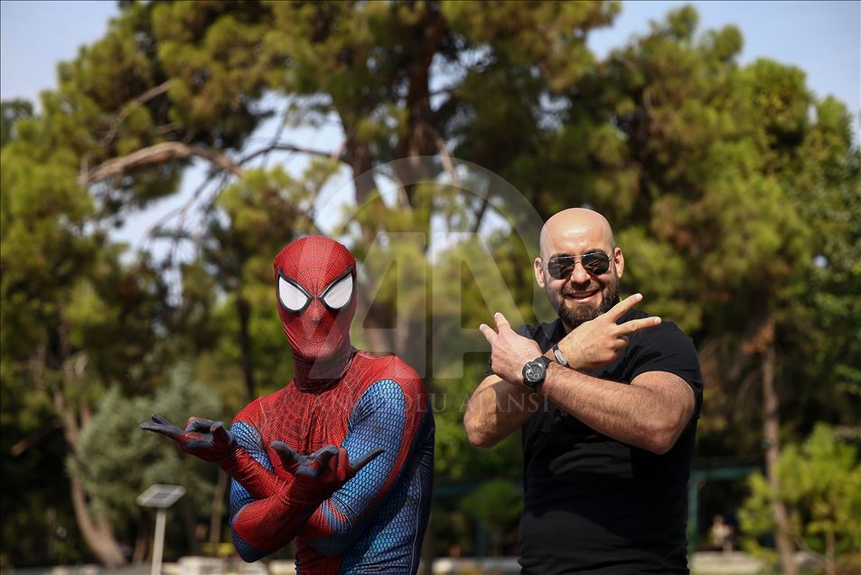 Turkish man's Spider-Man performance in Turkey's Antalya