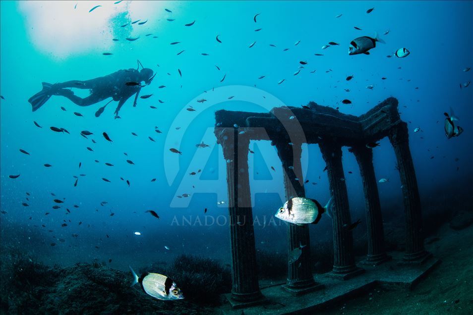Подводный музей Сиде в Турции 
