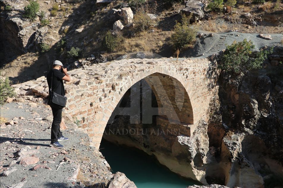 Göksu'nun Toroslardaki gerdanlığı: Salavat ve Cırlavık köprüleri