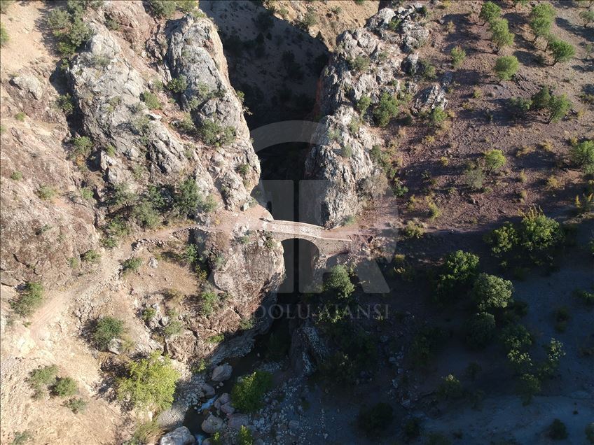 Göksu'nun Toroslardaki gerdanlığı: Salavat ve Cırlavık köprüleri