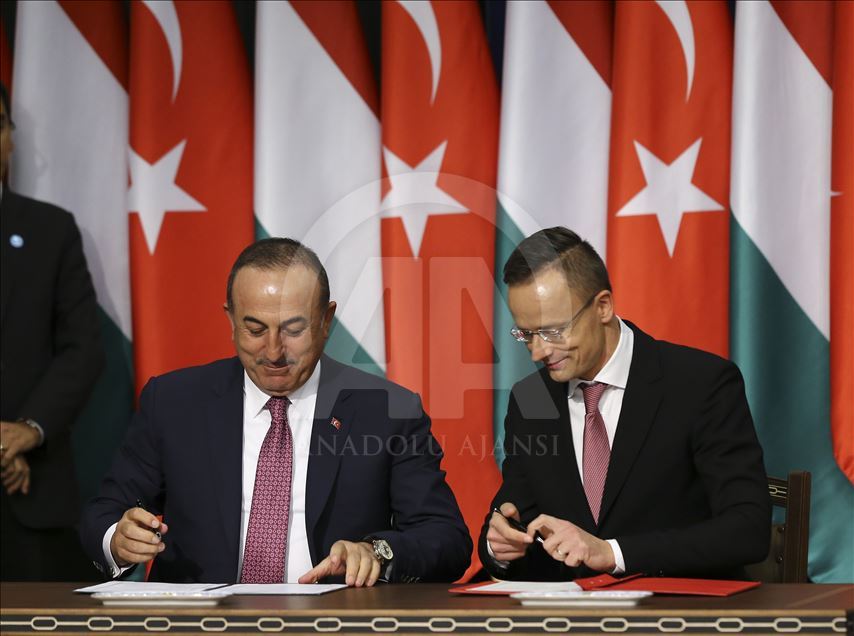 Türkiye-Macaristan arasındaki anlaşmaların imza töreni
