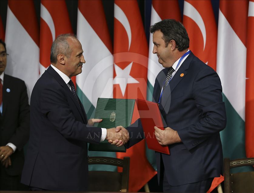 Türkiye-Macaristan arasındaki anlaşmaların imza töreni
