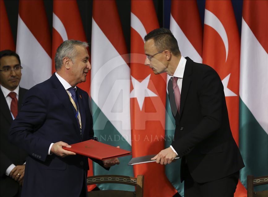 Türkiye-Macaristan arasındaki anlaşmaların imza töreni