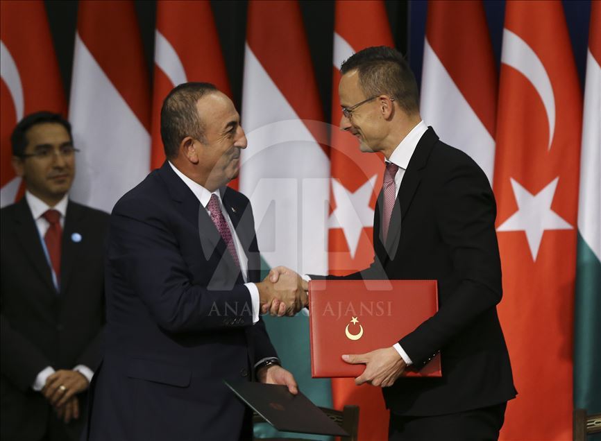 Türkiye-Macaristan arasındaki anlaşmaların imza töreni