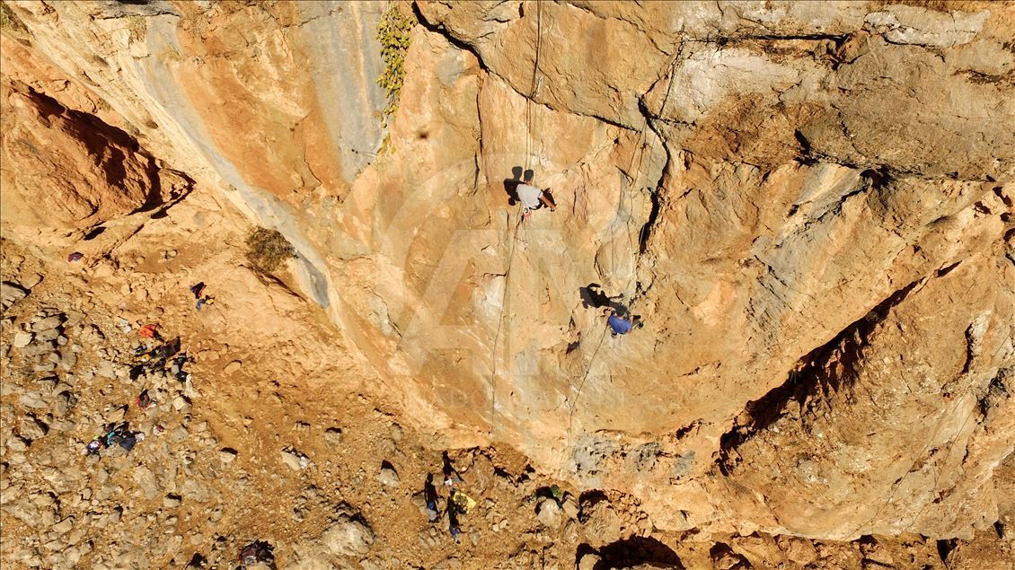First rock climbing in Turkey's Diyarbakir