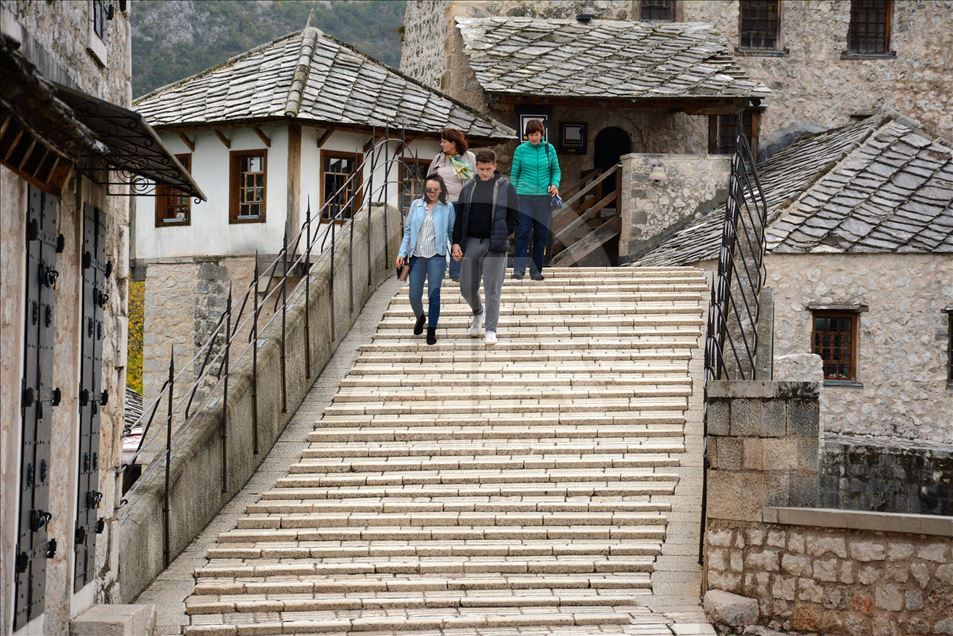 Mostar - исторический мост, объединяющий народы 
