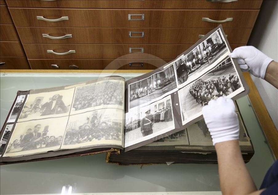 Ata'nın cenaze fotoğrafları Milli Kütüphane arşivinde