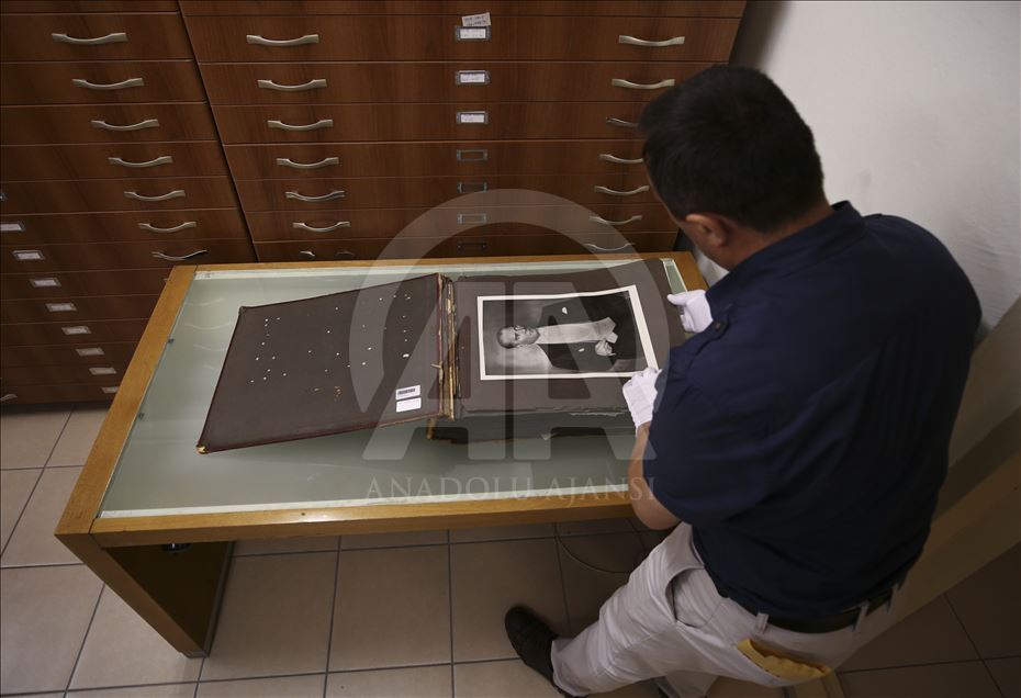 Ata'nın cenaze fotoğrafları Milli Kütüphane arşivinde