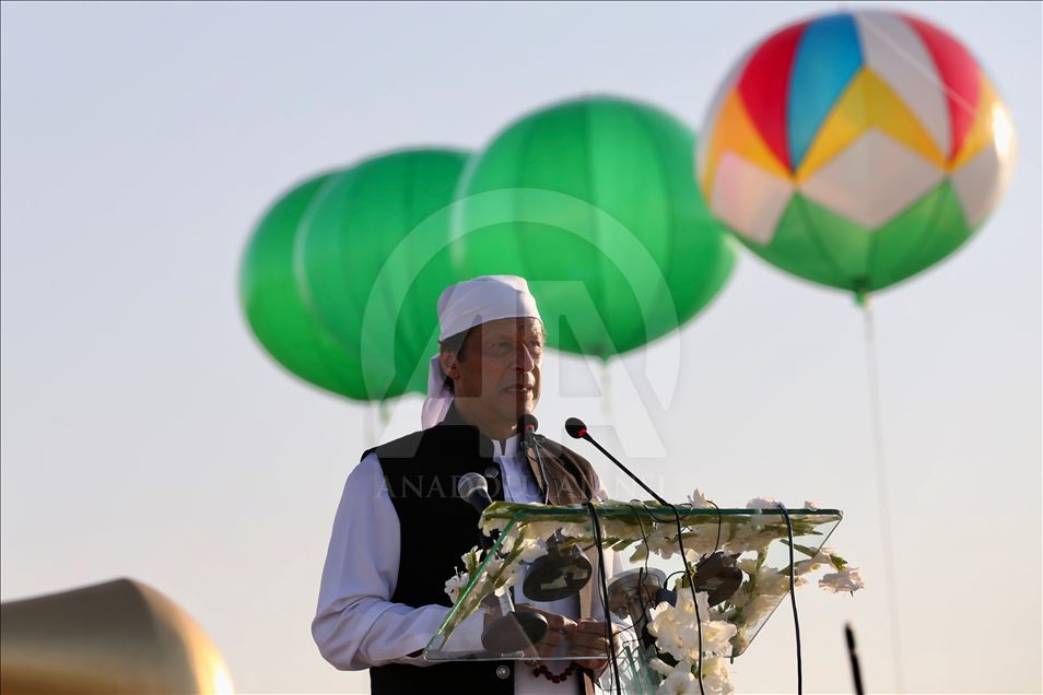 Hindistanlı hacıların Pakistan'a vizesiz girmesini sağlayan Kartarpur Koridoru açıldı
