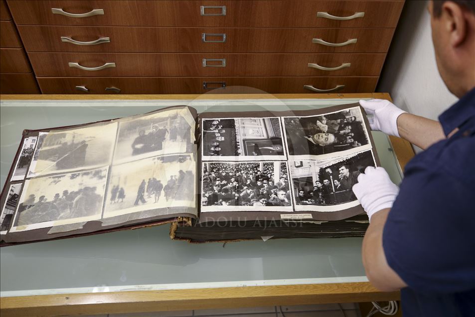 Ata'nın cenaze fotoğrafları Milli Kütüphane arşivinde