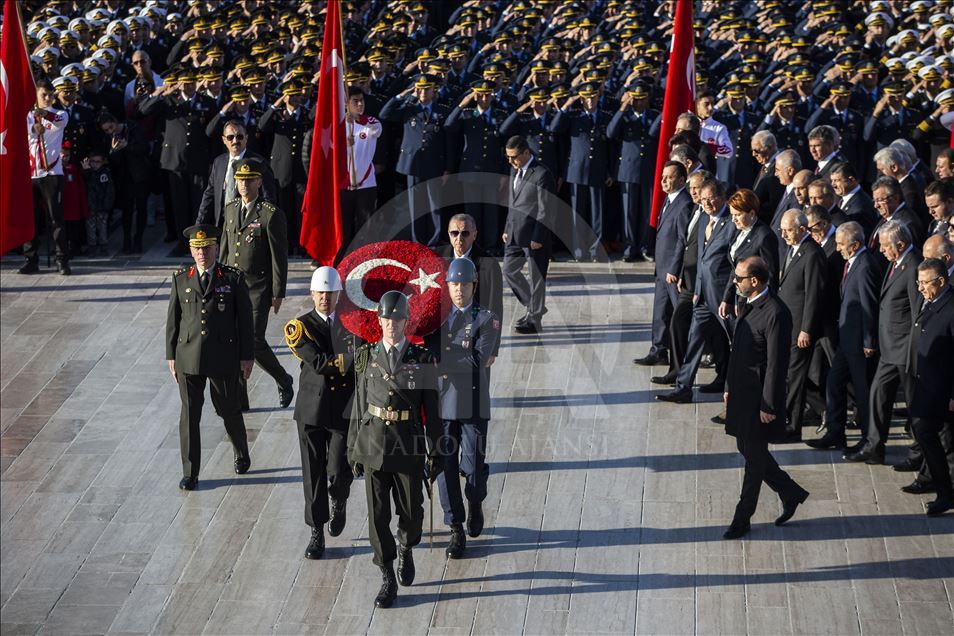 Büyük Önder Atatürk'ü anıyoruz