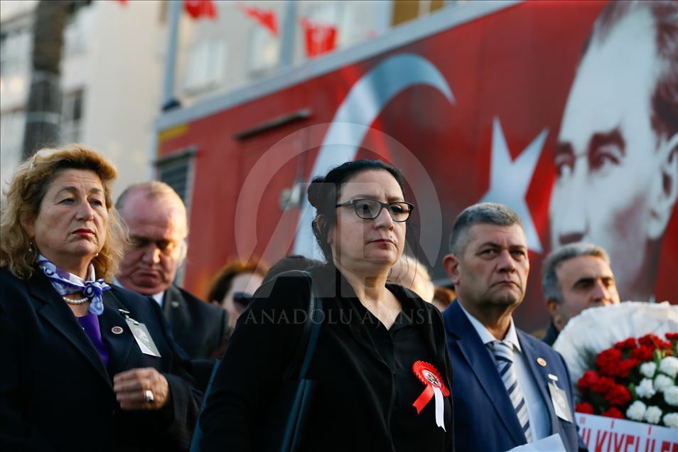 Büyük Önder Atatürk'ü anıyoruz