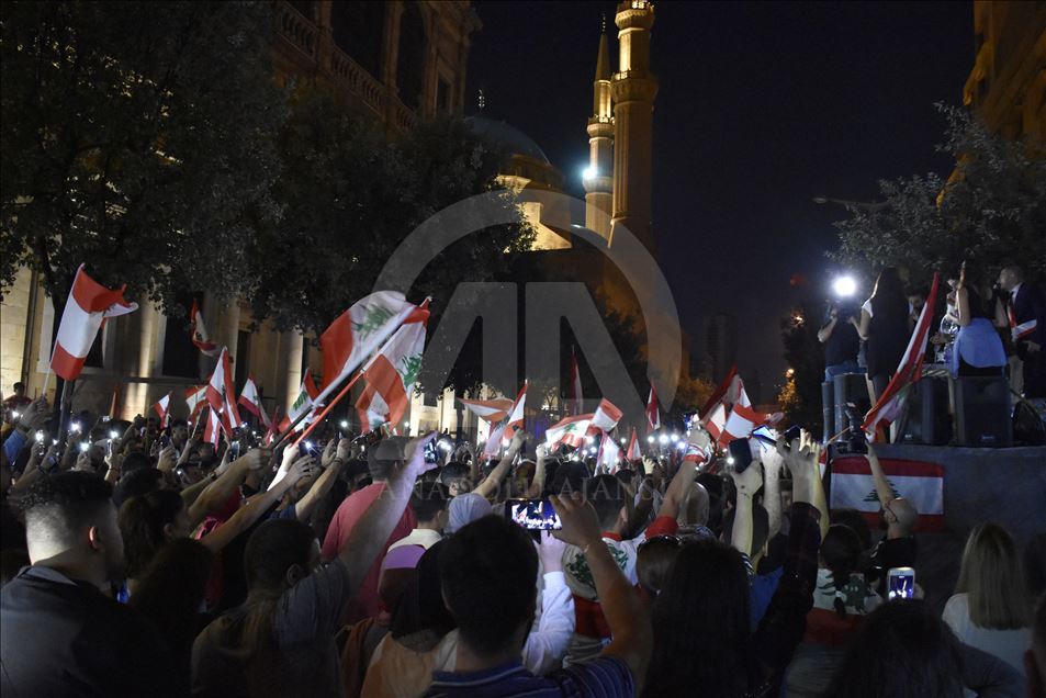 Lübnan'da gösteriler 25'inci gününde devam ediyor
