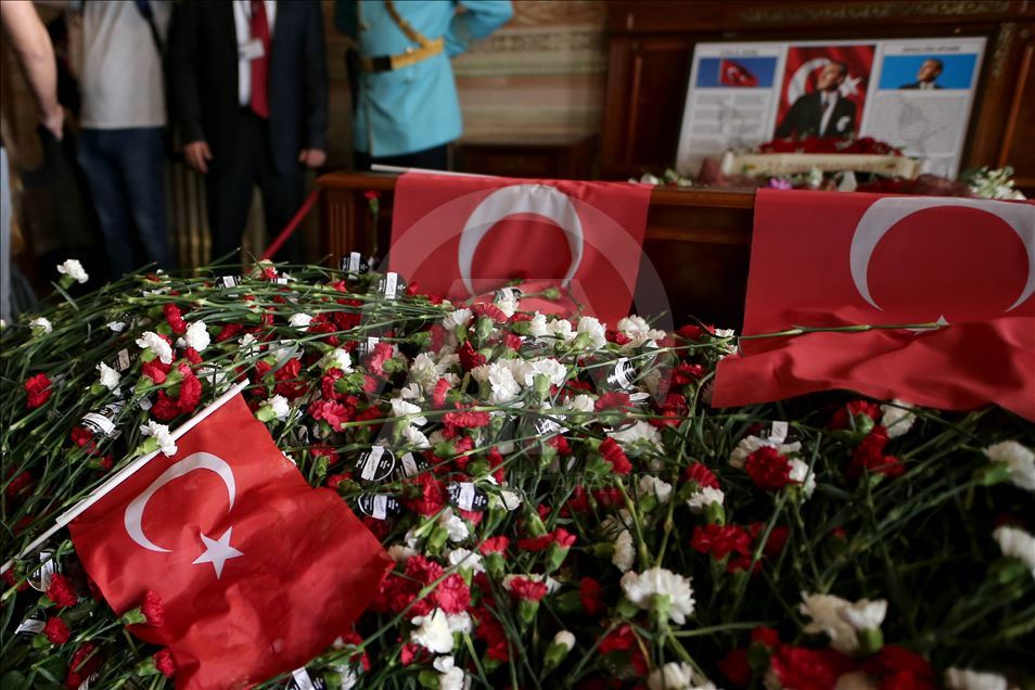 Büyük Önder Atatürk'ü anıyoruz