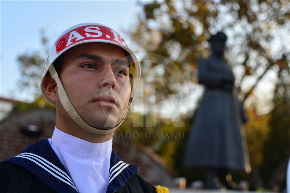 Büyük Önder Atatürk'ü anıyoruz
