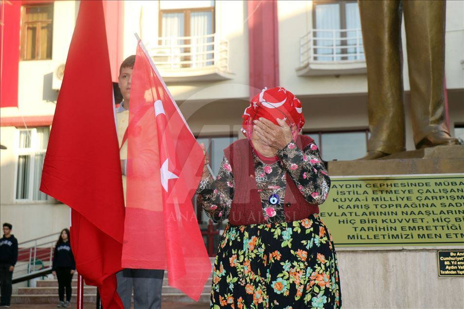 Büyük Önder Atatürk'ü anıyoruz
