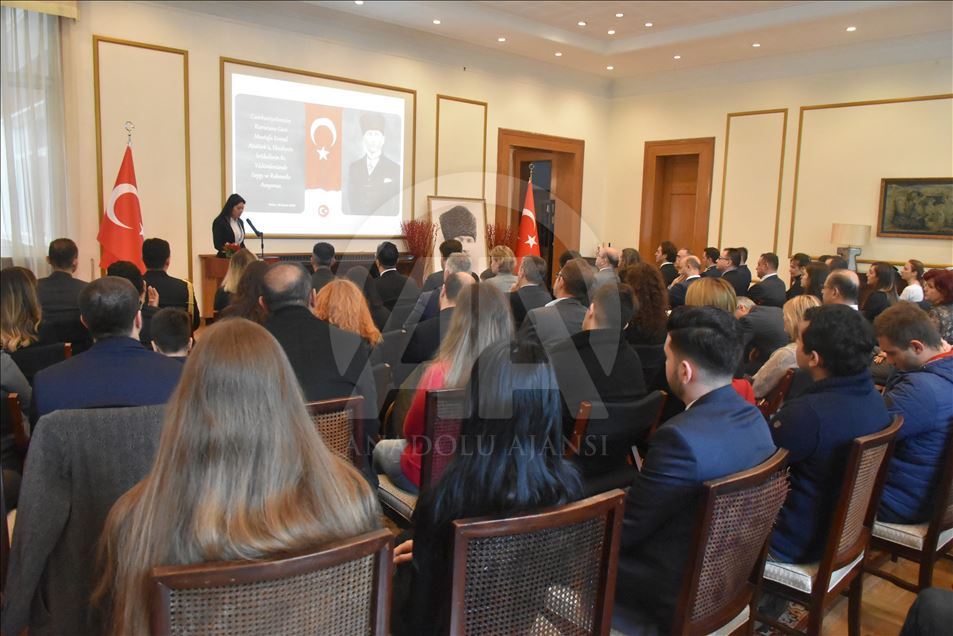 Büyük Önder Atatürk'ü anıyoruz