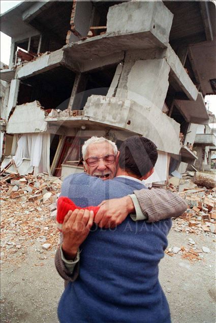 Düzce'de 20 yıl önceki depremin izleri silindi