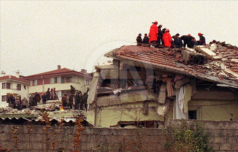 Düzce'de 20 yıl önceki depremin izleri silindi