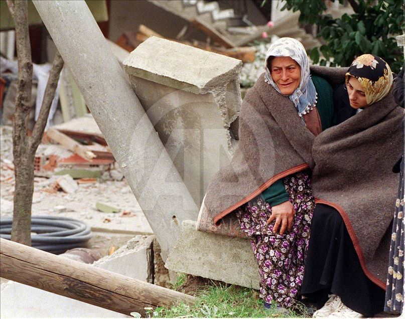 Düzce'de 20 yıl önceki depremin izleri silindi
