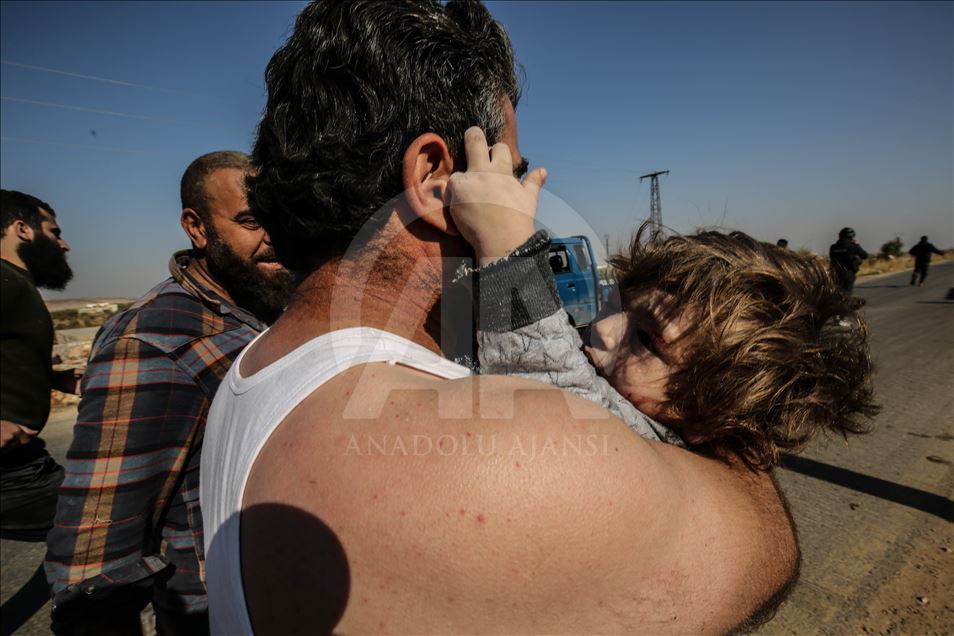 مقتل مدنيين اثنين في غارة جوية روسية على إدلب السورية