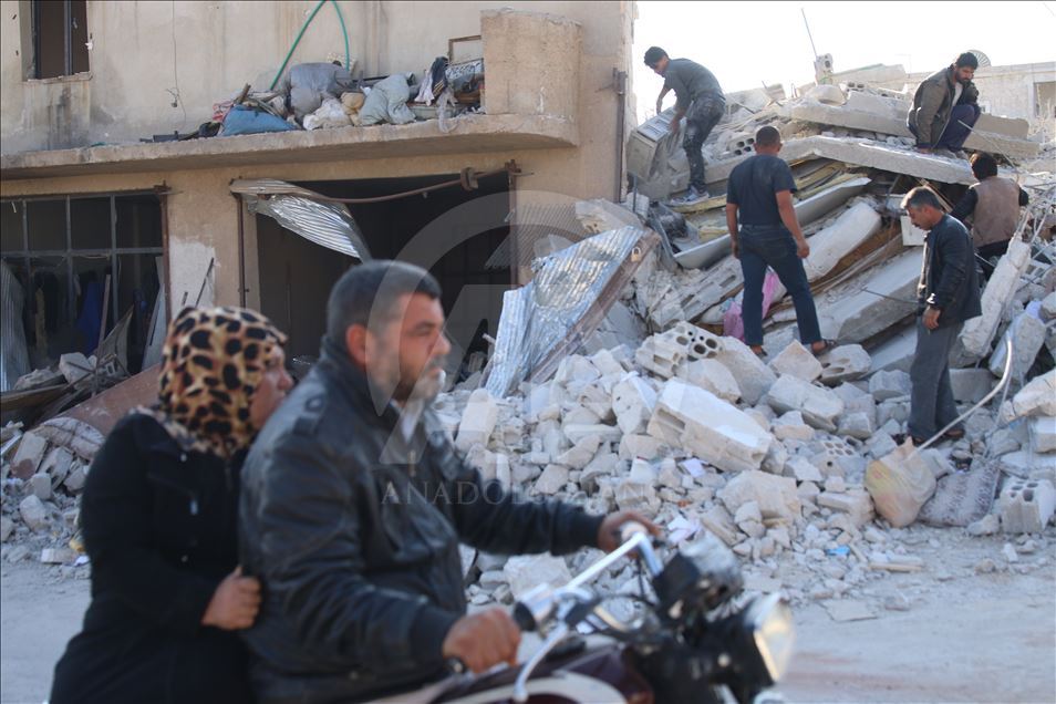 ارتفاع ضحايا الغارات الروسية على إدلب السورية إلى 4 قتلى
