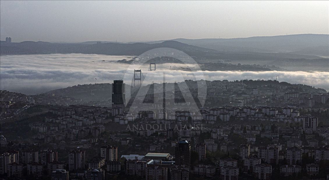 İstanbul'da sis